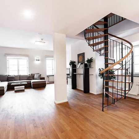 Airhome - Raekoja Plats Tallinn Kültér fotó