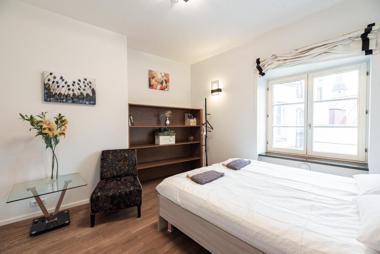 Airhome - Raekoja Plats Tallinn Kültér fotó